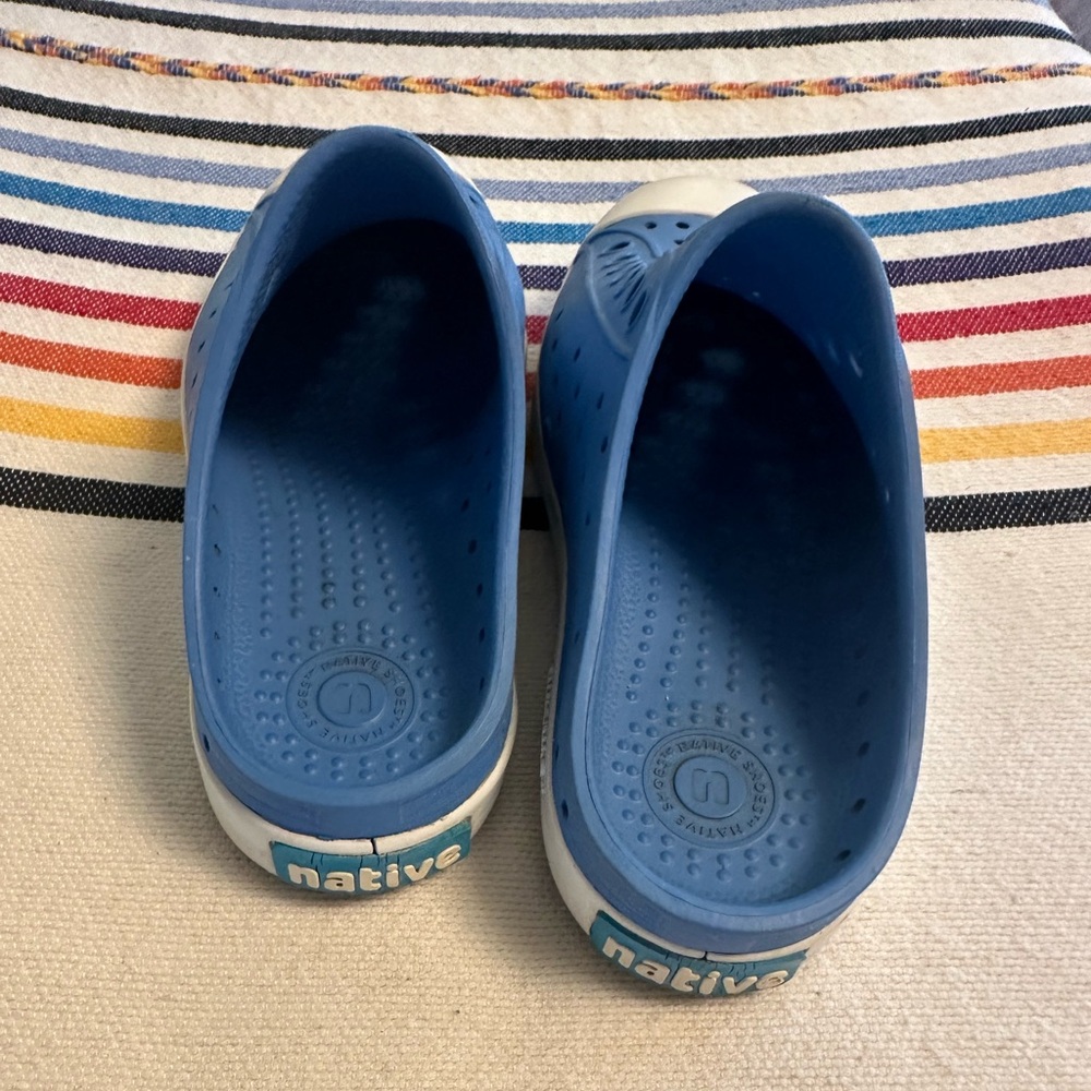 Native Slide Sandals - Picture 3 of 3
